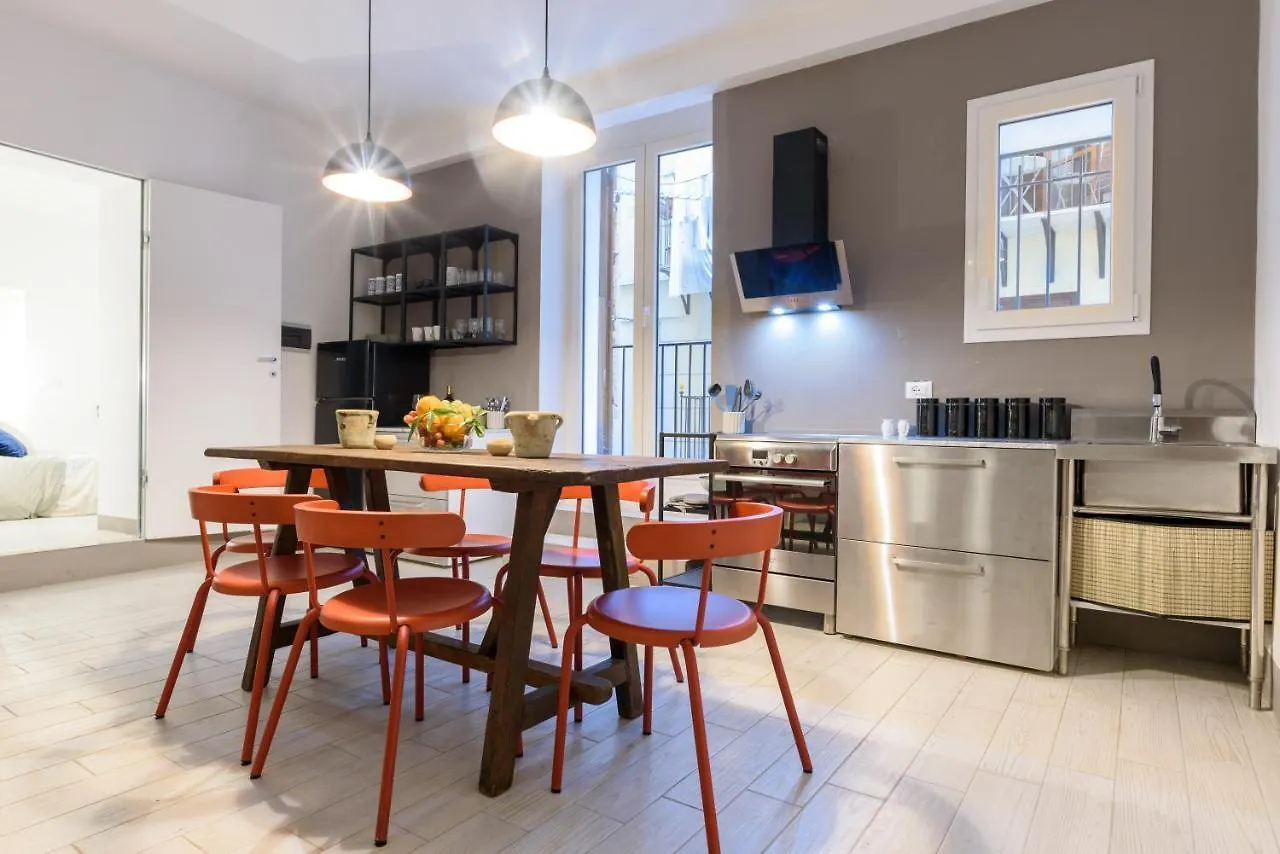 Suite Gharraf Palermo Old Town Apartment